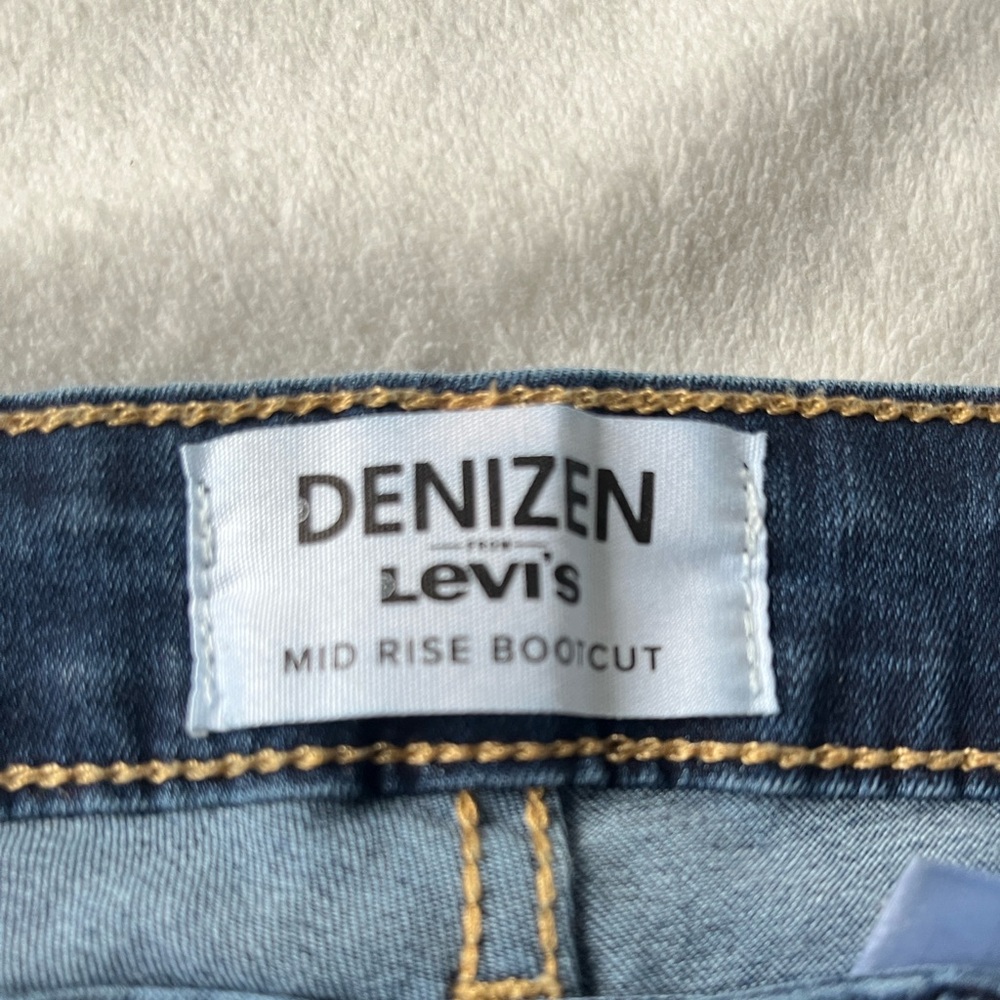 Levi's Denizen Mid Rise Bootcut Jeans - Classic Blue